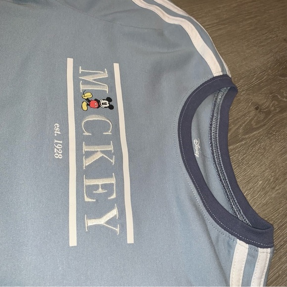 3 for $30 Women’s a New with Tags Disney Blue Mickey Short Sleeve Tee - Picture 3 of 6